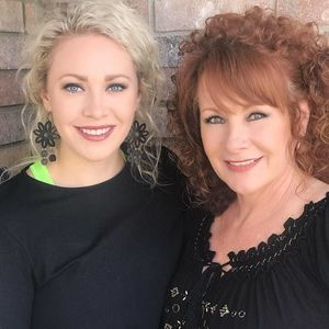 Meet your Posher, Mackenzie